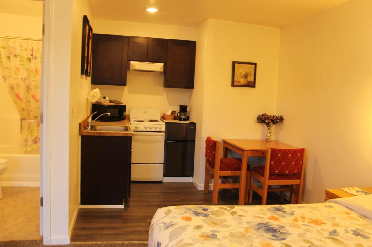 Mariners Cove Inn เวสต์พอร์ต ภายนอก รูปภาพ