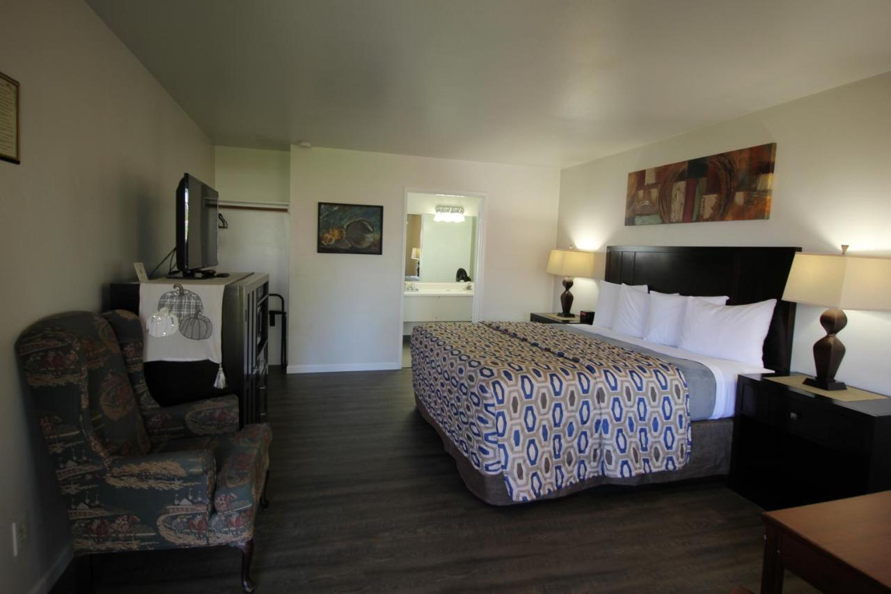 Mariners Cove Inn เวสต์พอร์ต ภายนอก รูปภาพ