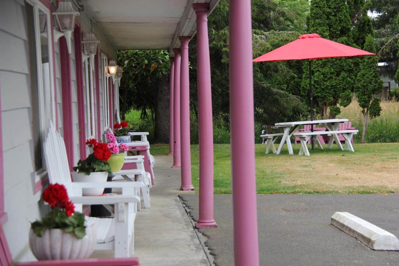 Mariners Cove Inn เวสต์พอร์ต ภายนอก รูปภาพ