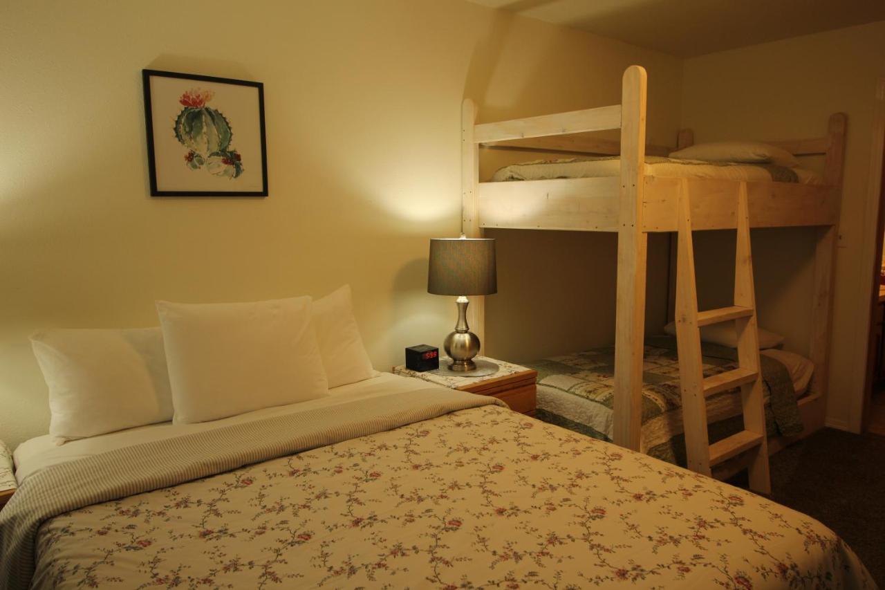 Mariners Cove Inn เวสต์พอร์ต ภายนอก รูปภาพ